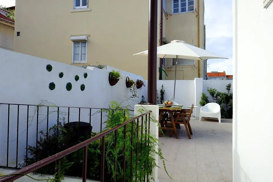 Lisbon Lights Apartments-1